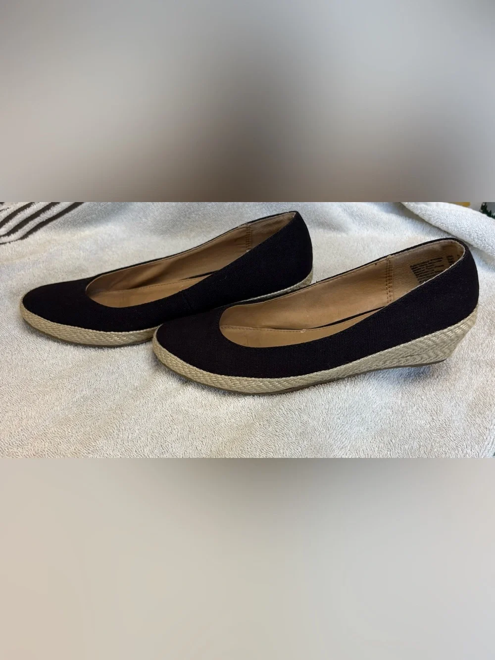 American Eagle Outfitters structured matte